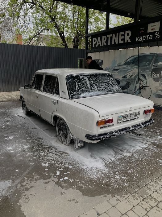Продам ваз 21011