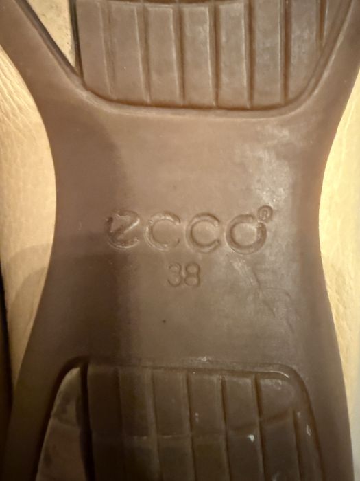 Żółte, używane mokasyny damskie ze skóry naturalnej, rozmiar 38, Ecco