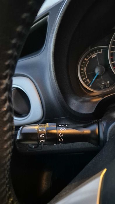 Toyota Yaris XP130