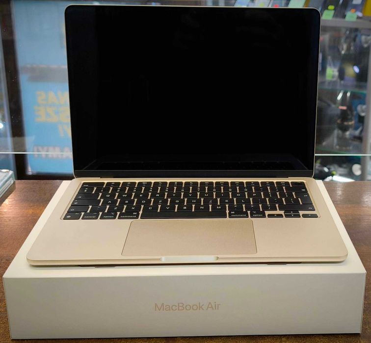 777/ MacBook Air 2022 A2681 M2 16gb+256gb 13,6" bat: 2cykle