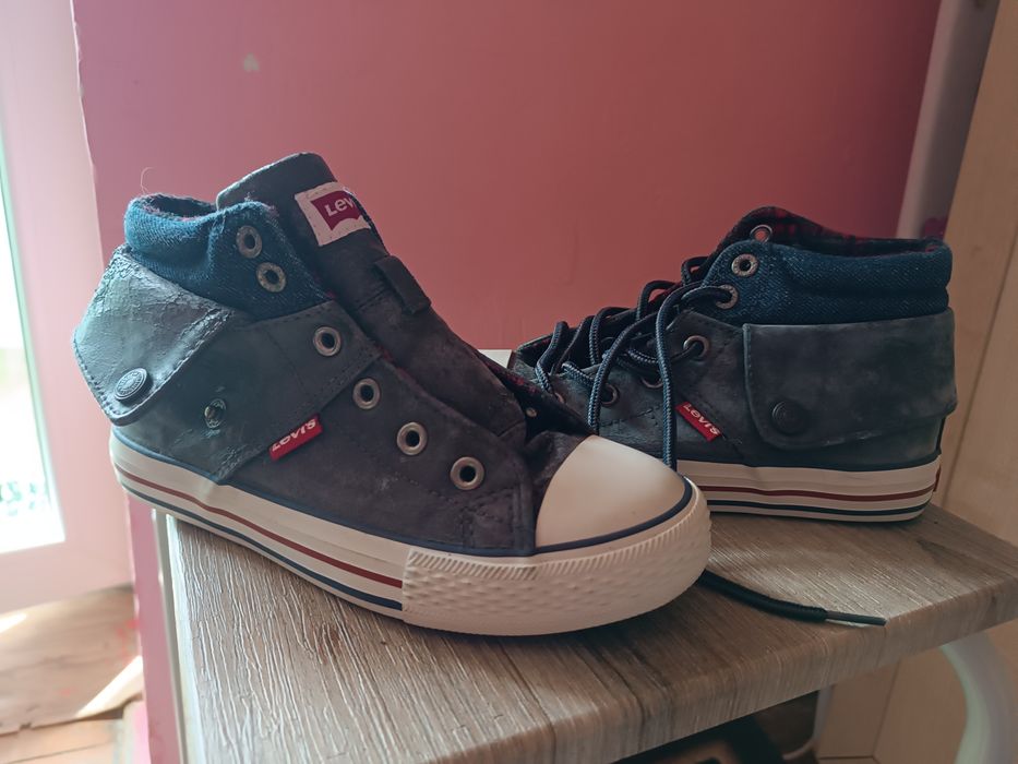 Продам взуття дитяче