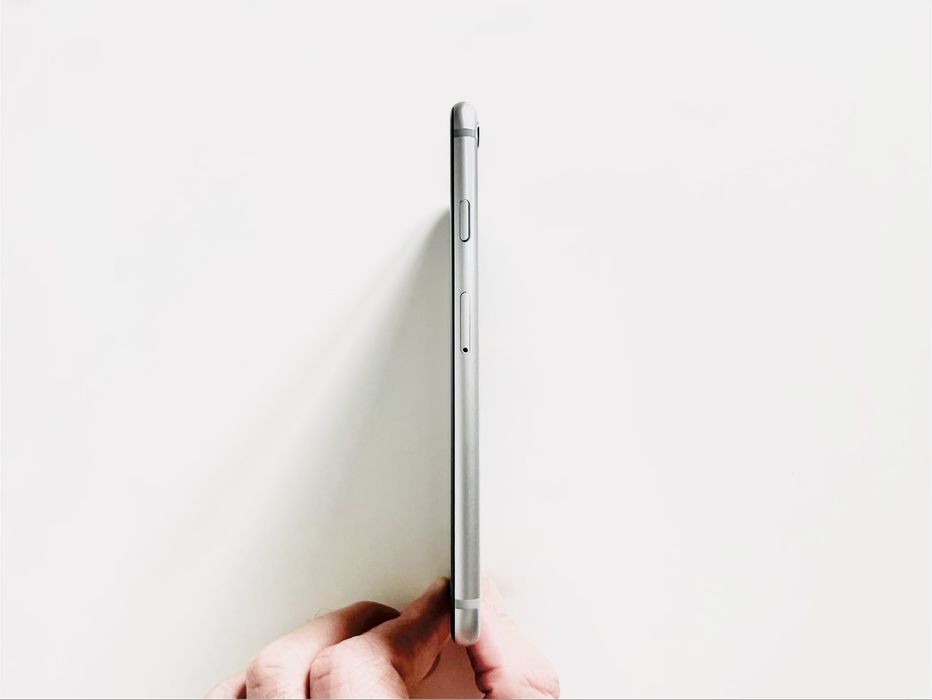 Nieużywany iPhone 6S 64GB Space Grey