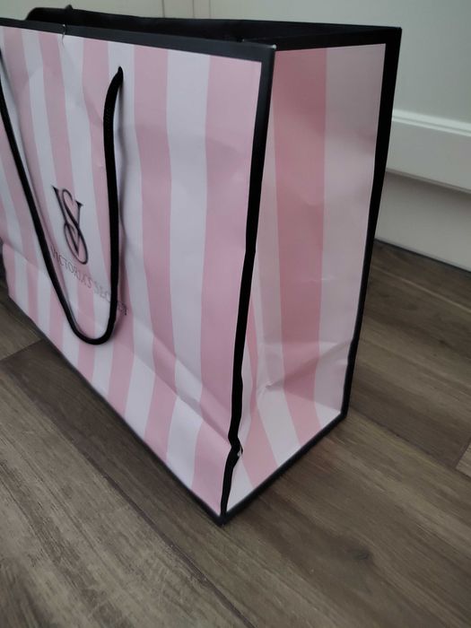 Torebka papierowa Victoria's Secret