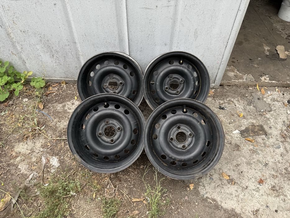 Продам комплект сталевих розварених дисків R14 — 4 шт.