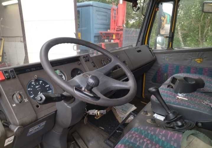 Кабіна Mercedes Ecopower 814 817 1117 1314 914 917 1114 з спальніком