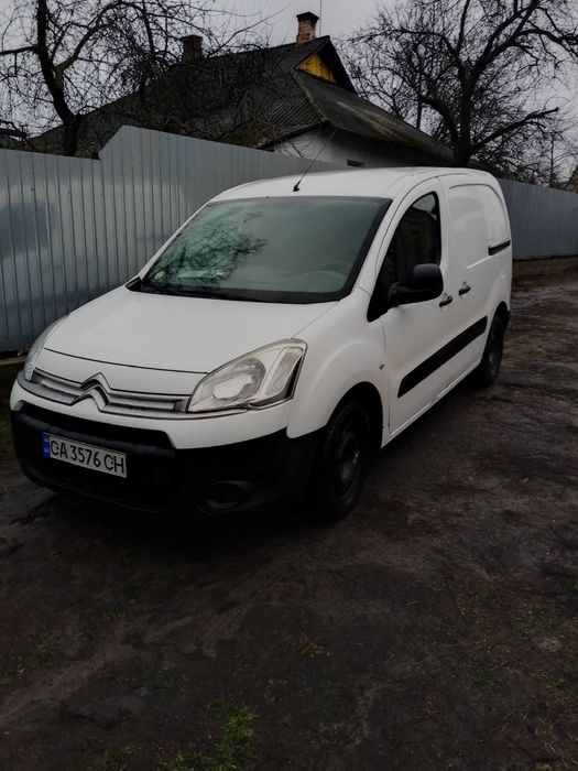 Продам Citroen Berlingo 2013року