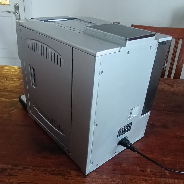 VIESTA ONE TOUCH automatyczny ekspres do kawy kolorowy ekran dotykowy