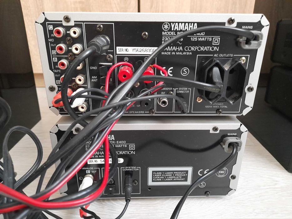 Zestaw mini wieża Hi-fi Yamaha E-400 z głośnikami