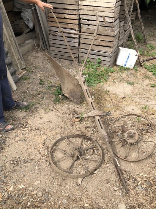 Конный плуг австрийский