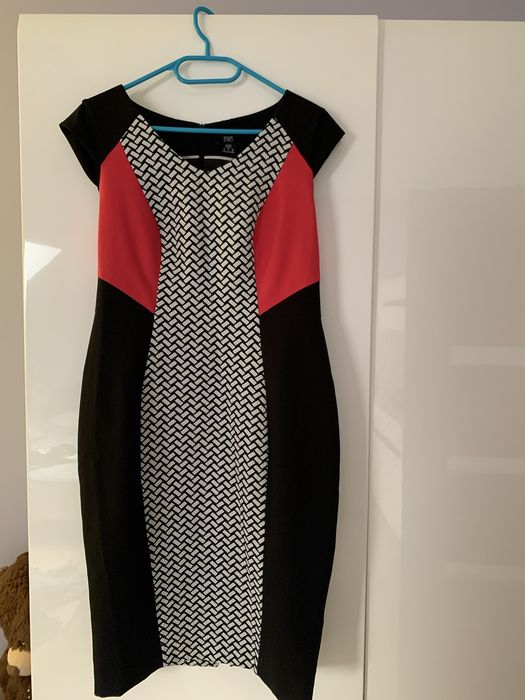 Sukienka damska elegancka