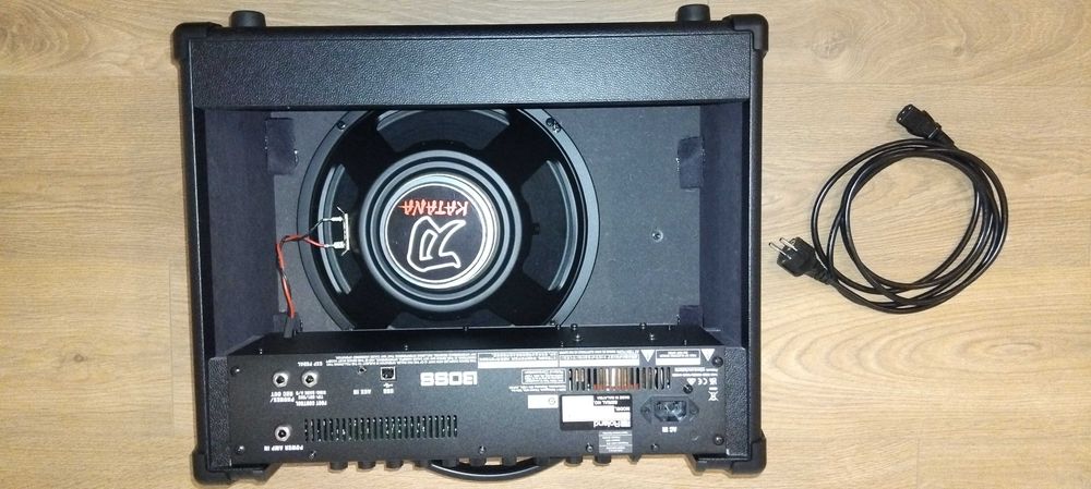 Amplificador de Guitarra Boss Katana 50 MKII + capa