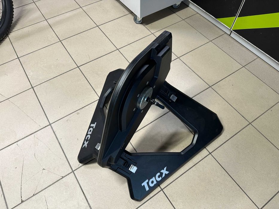 TACX NEO Smart trenażer T2800