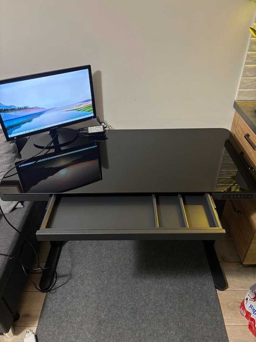 Szklane biurko regulowane Kowo 120x60