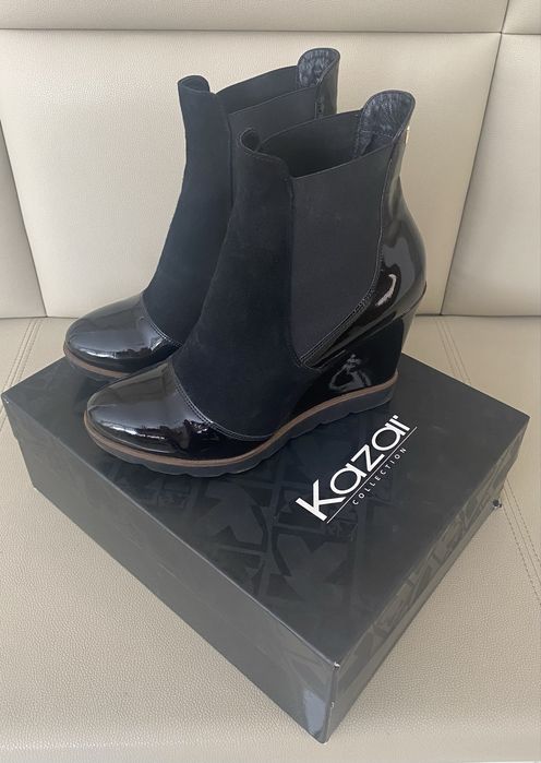 Botki na koturnie KAZAR 40