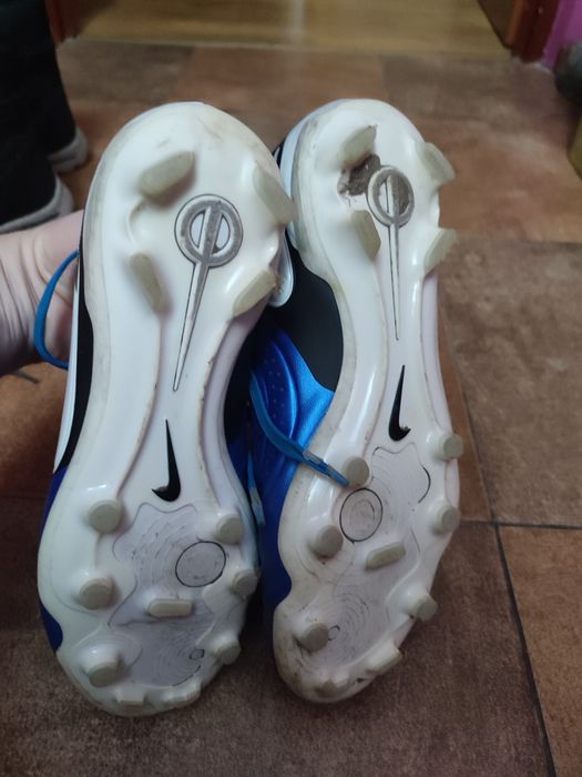 Nike buty piłkarskie 38