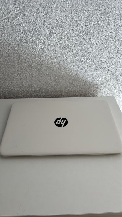 HP Stream 14 – Celeron N3060 / 2GB RAM