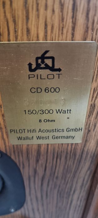 Kolumny pilot cd 800