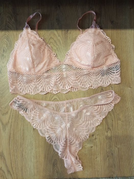 Piękny zestaw bielizny rozmiar Xl/2XL