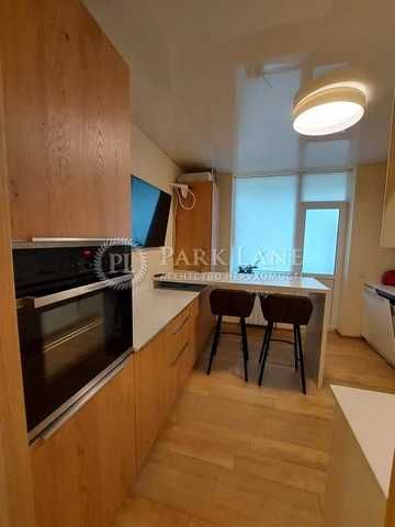 Перемишльська 2г Паркова Вежа Велика 2К кв-ра Паркінг підземний