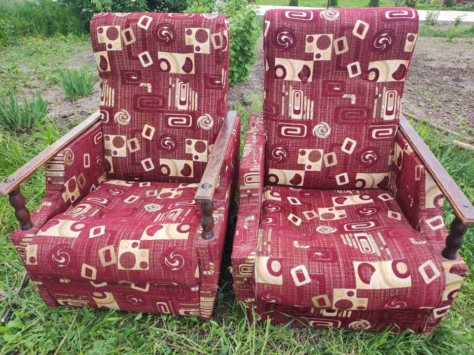 Продам диван і 2 крісла