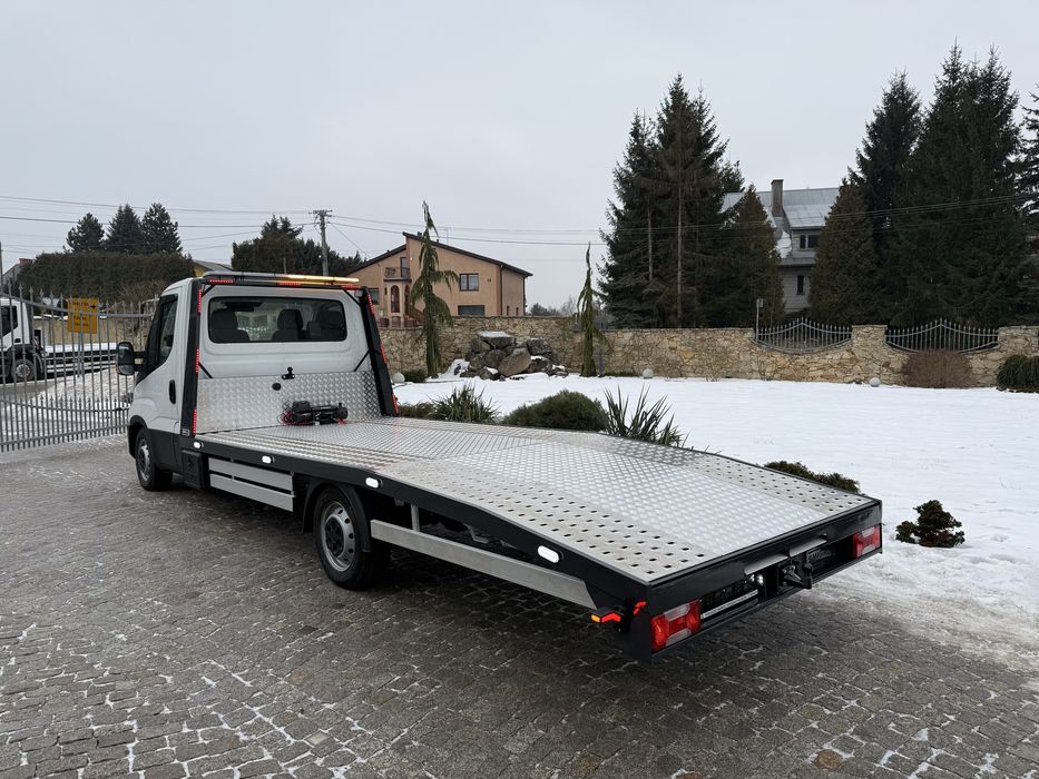 Zabudowa laweta pomoc drogowa mercedes sprinter iveco fiat master vw
