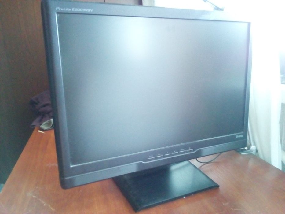 Продам монитор IIYAMA 20"