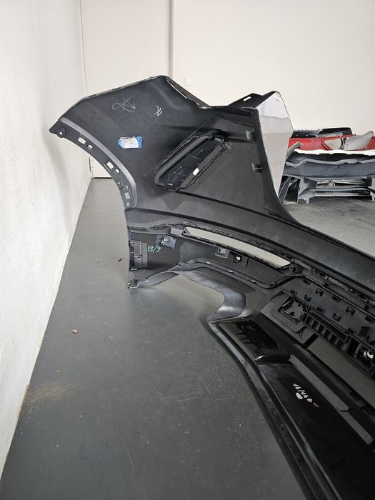 Parachoques traseiro lamborghini urus 2019