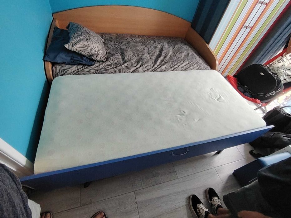 Cama Individual Dupla + colchões