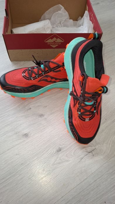 Продам нові кросівки Saucony,45р на 28.5