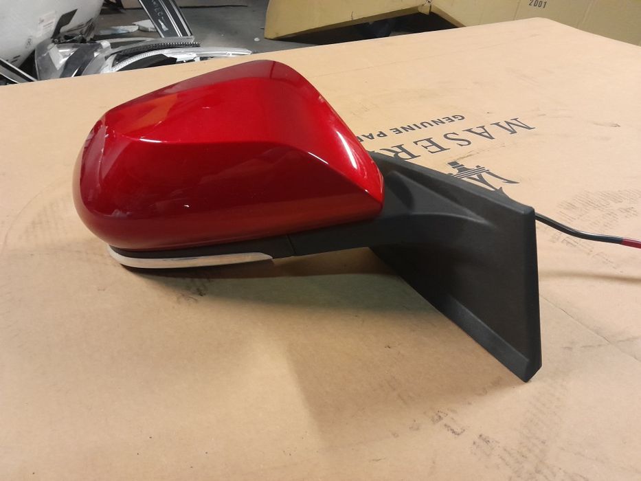 Toyota prius 4 lusterko prawe 5pin