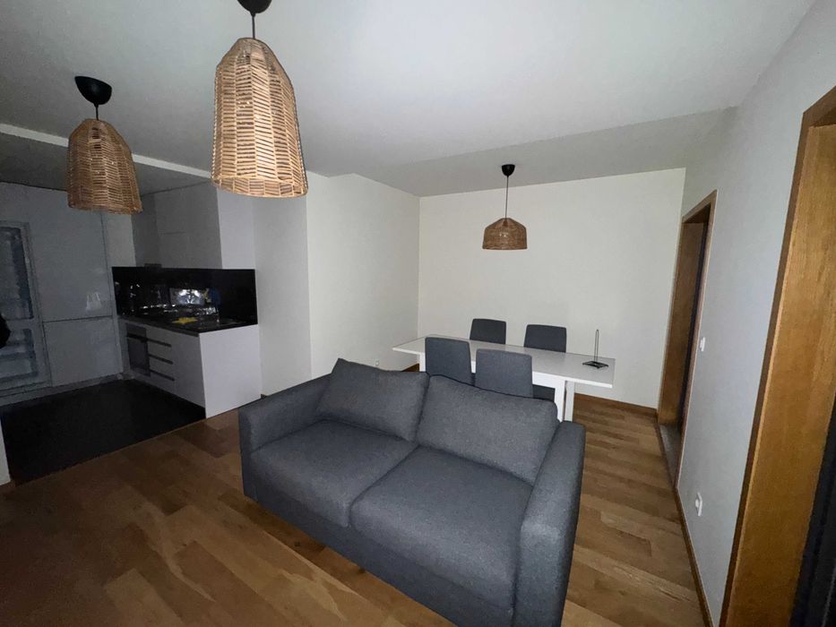 Apartamento T1, mobilado - Zona do Hospital de S. João, Porto