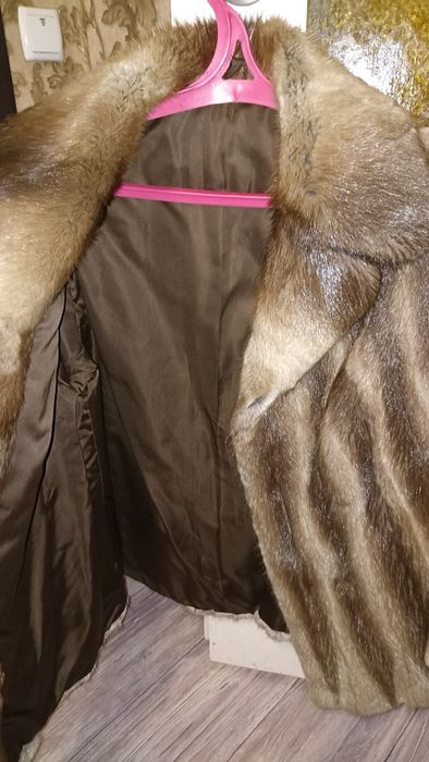 Продам красивую шубу.