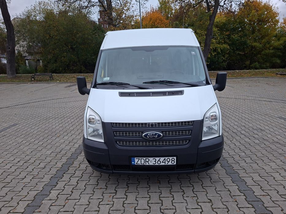 Ford Transit 2012 9 osobowy