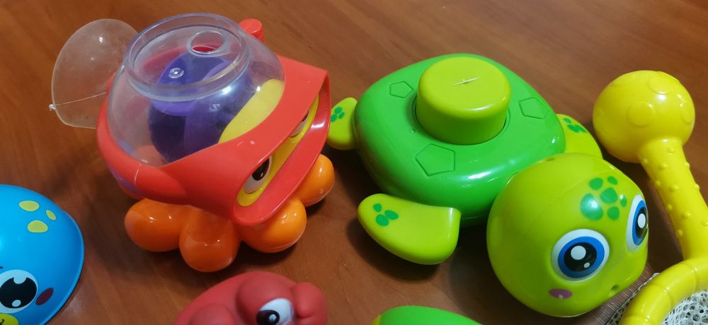 Іграшки для купання малят / черепашка / рибка / сачок / акула