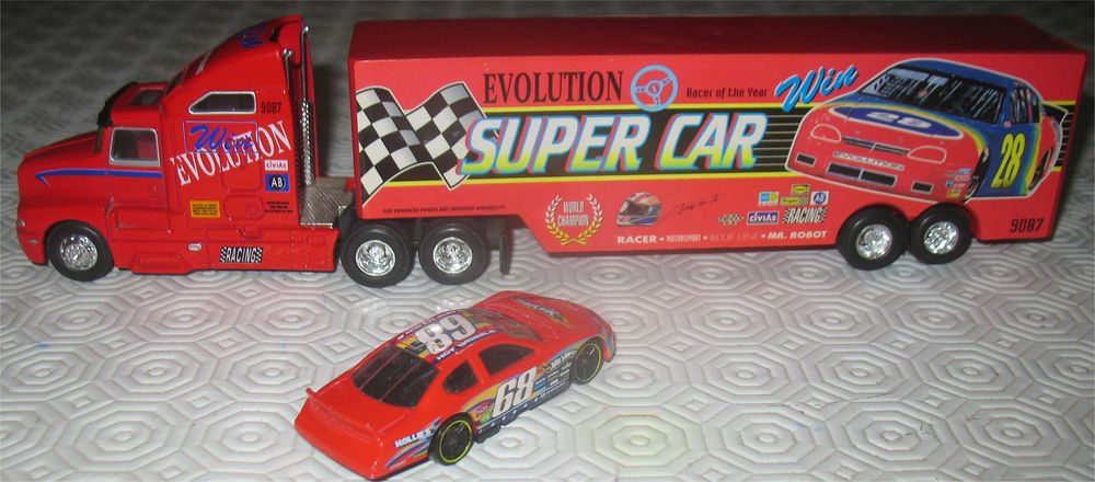 Conjunto Camião Transportador NASCAR + Dodge Charger Stock Car (2010)