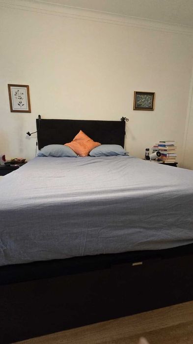 Cama casal 150x190 com arrumação, colchão e cabeceira