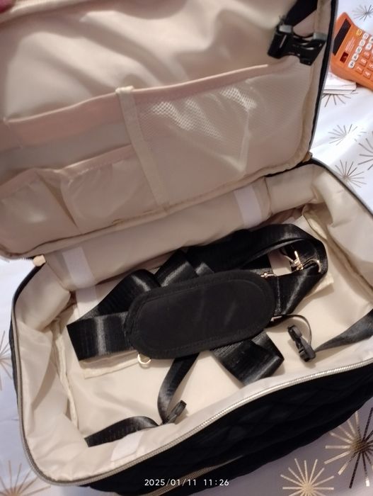 Duży organizer na lakiery