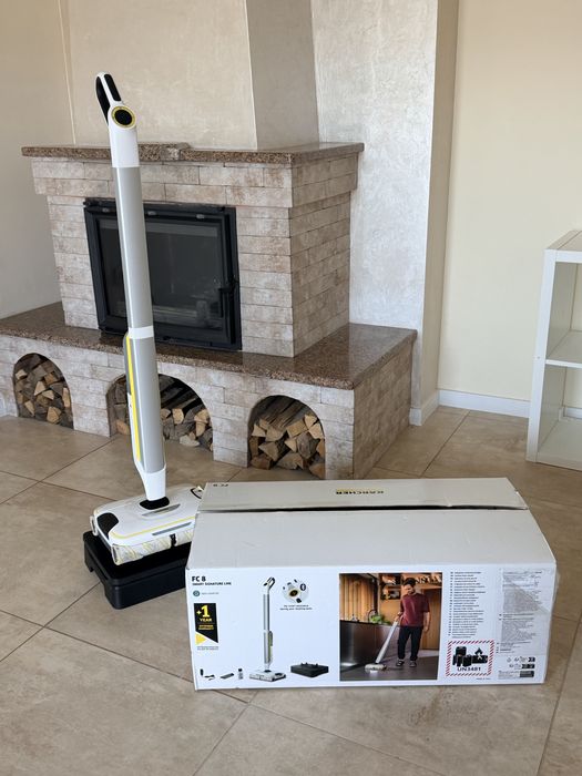 Karcher електрошвабра  FC 8