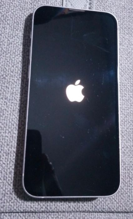 iPhone 13 mini ( erro na senha) resto  bom nóvo  preço