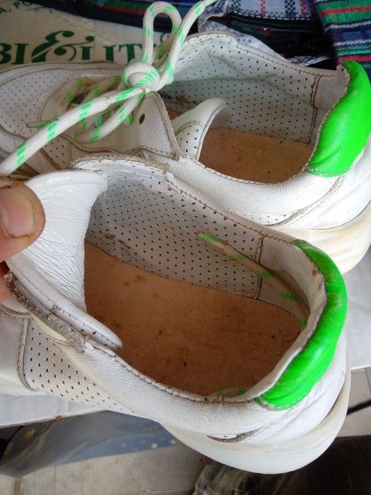 Кроссовки на девочку р.37 нат  кожа