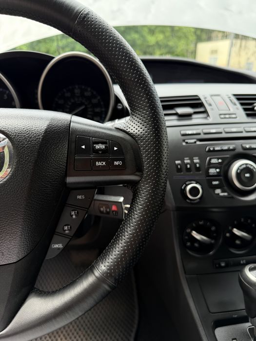 Mazda 3 2013 автомат