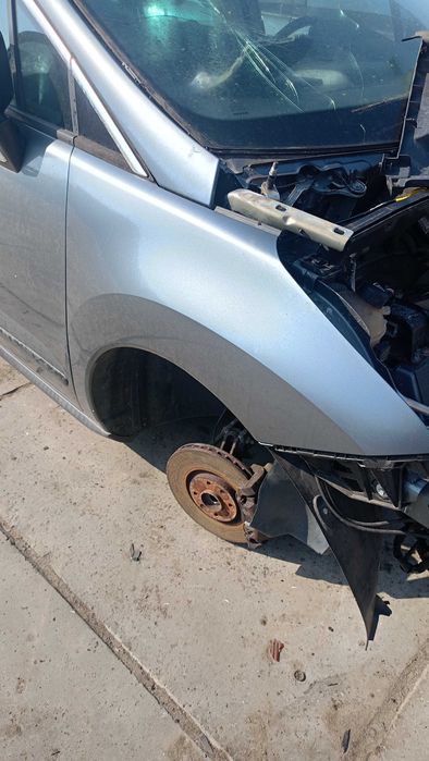 Peugeot 3008 I Błotnik Prawy Przód Kolor KTHC