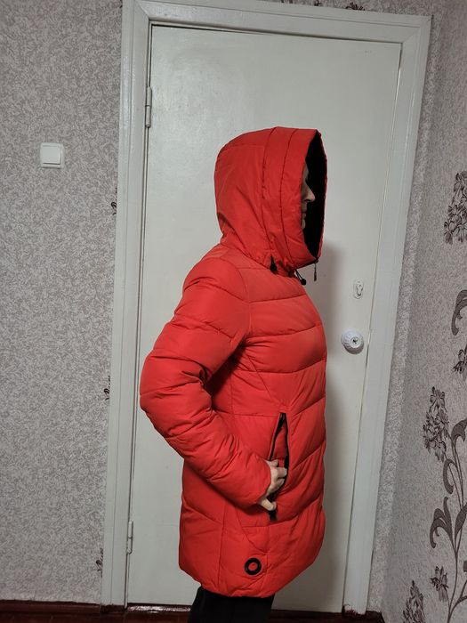 Зимова куртка пуховик