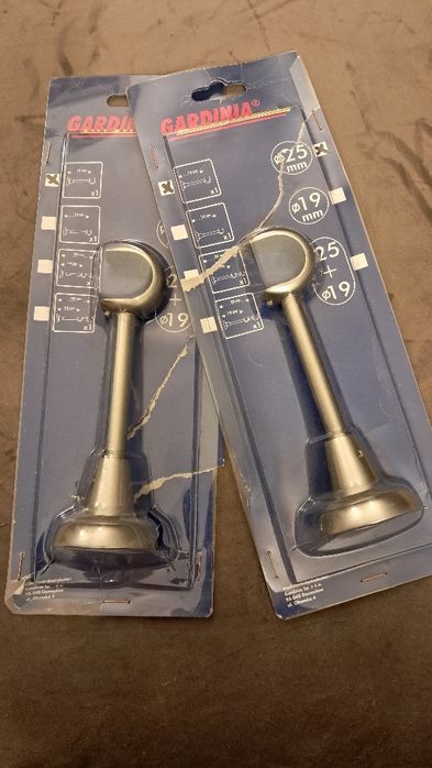 Dwa wsporniki do karnisza ø25 mm