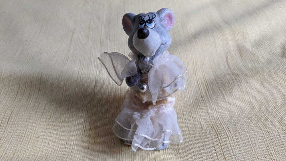 Mysz w sukni | figurka | zabawka
