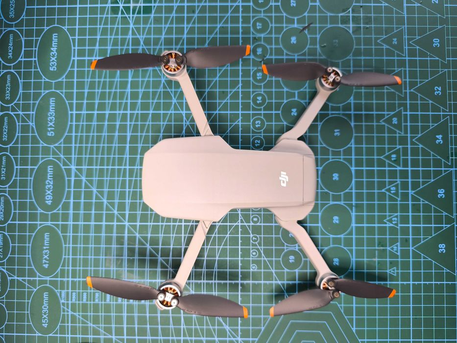 DJI Mini Drone with 4K Camera and Active DJI Care Warranty – No Exchanges Accepted64284652063745121