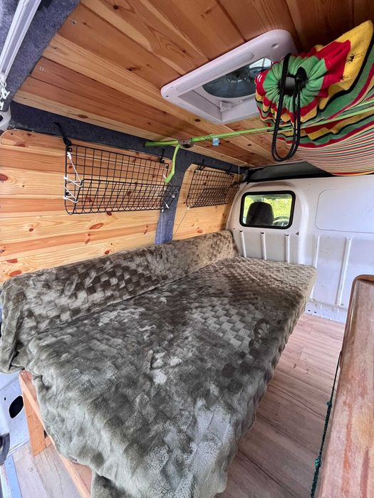 Citroen 2.0 HDMI Campervan Fiável, estimada e pronta para novas aventuras.