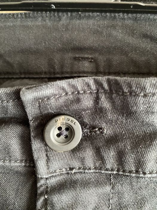 Джинсы черные