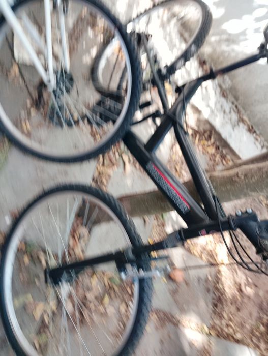 2 Bicicletas WBT World Bike Tour	Adulto - EM muito bom estado.