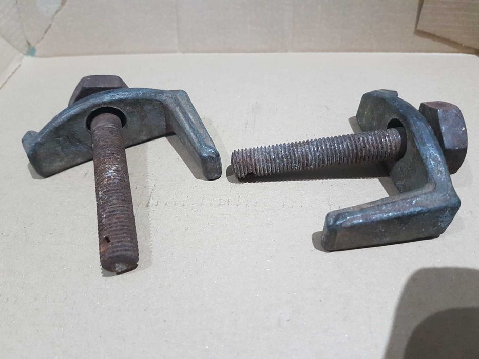 Land Rover Serie I, II, IIa e III "Z's" e parafusos pneus 750x16
